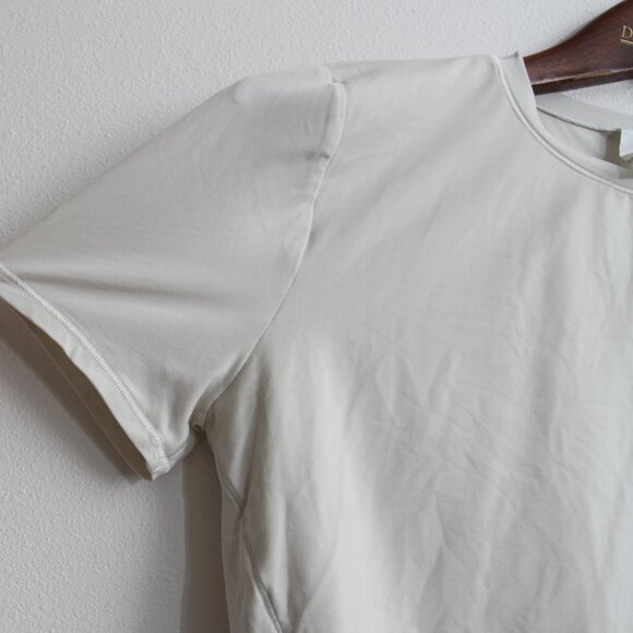 NWT Lululemon Wundermost Ultra-Soft Nulu Crewneck Cropped T-Shirt Bone Sz Medium - Picture 7 of 12